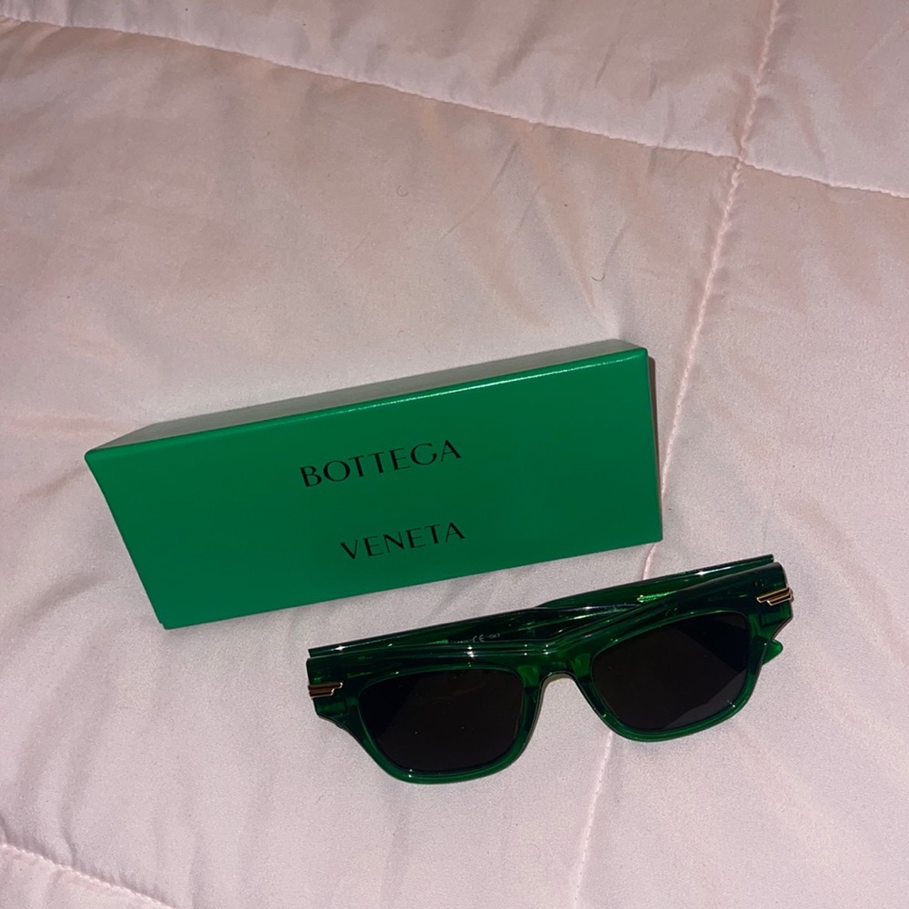 Bottega Veneta Cat-Eye Sunglasses WORN ONLY ONCE!